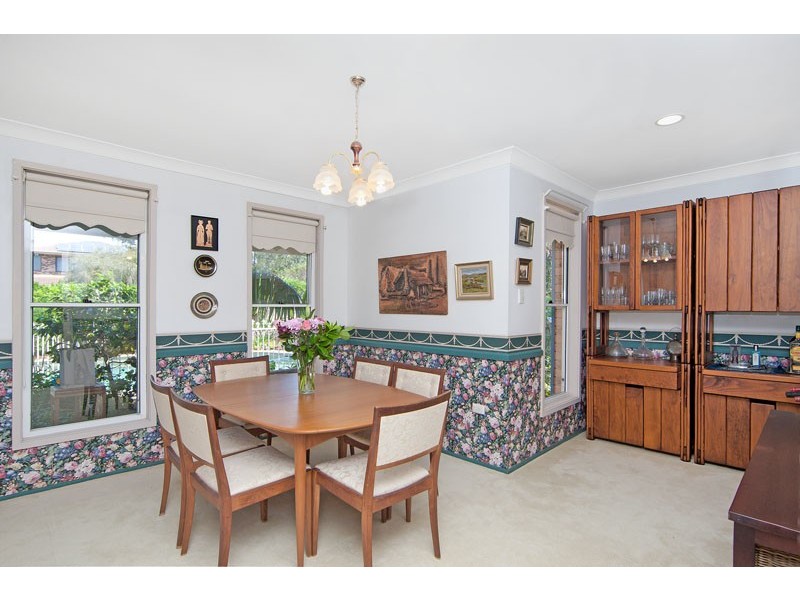 18 Rushby Street, Bateau Bay NSW 2261