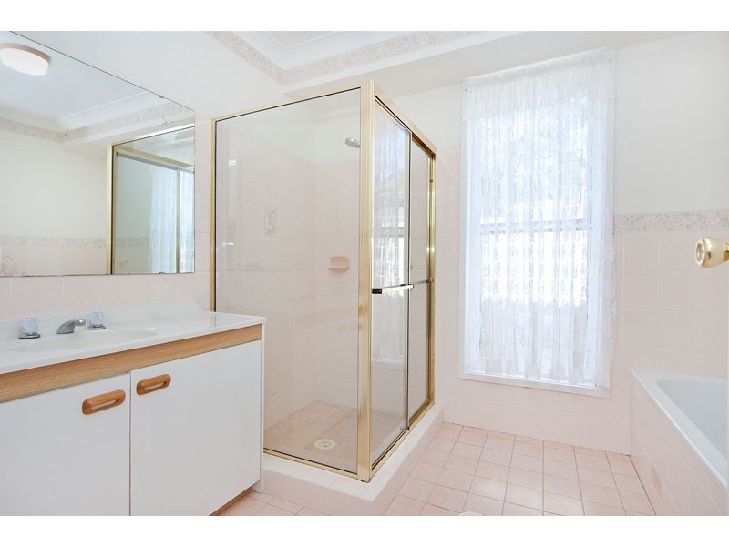 18 Rushby Street, Bateau Bay NSW 2261