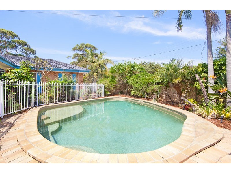 18 Rushby Street, Bateau Bay NSW 2261