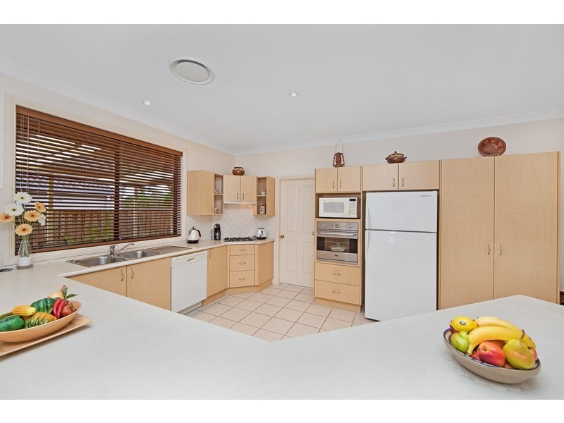 53 Sir Joseph Banks Drive, Bateau Bay NSW 2261