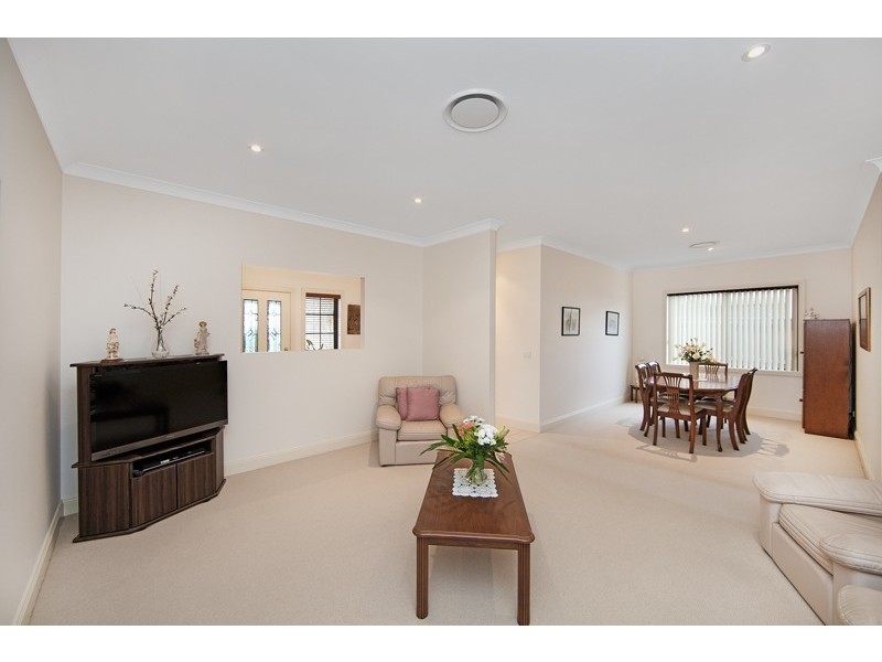 53 Sir Joseph Banks Drive, Bateau Bay NSW 2261