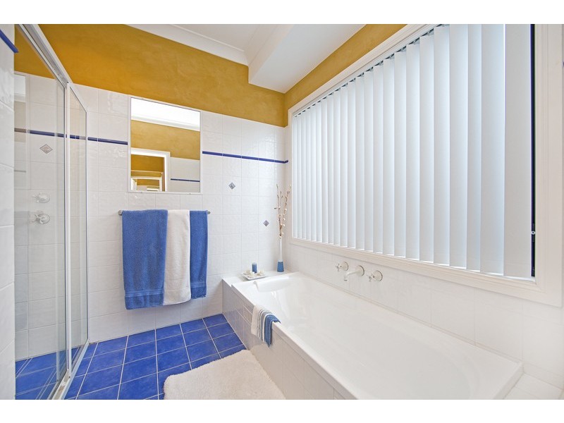53 Sir Joseph Banks Drive, Bateau Bay NSW 2261