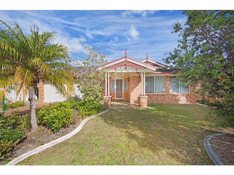 37 Sir Joseph Banks Drive, Bateau Bay NSW 2261