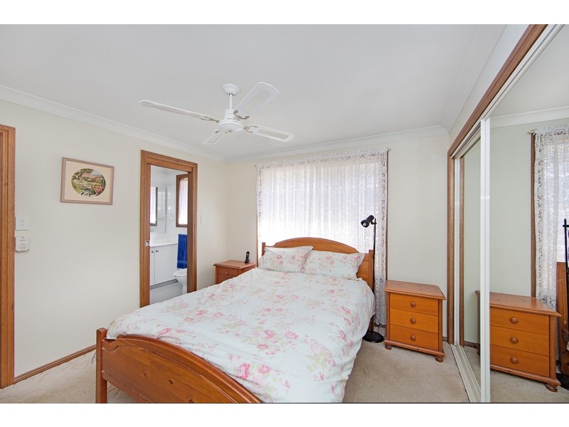 37 Sir Joseph Banks Drive, Bateau Bay NSW 2261