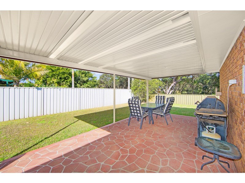 37 Sir Joseph Banks Drive, Bateau Bay NSW 2261