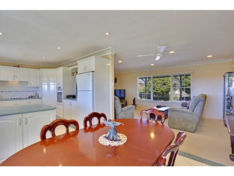 102 Eastern Road, Tumbi Umbi NSW 2261