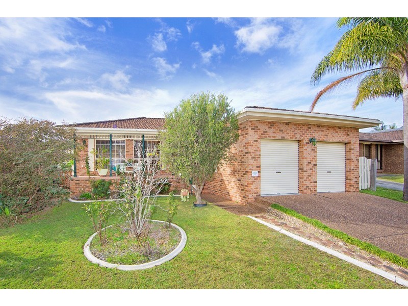 14 Sirius Avenue, Bateau Bay NSW 2261