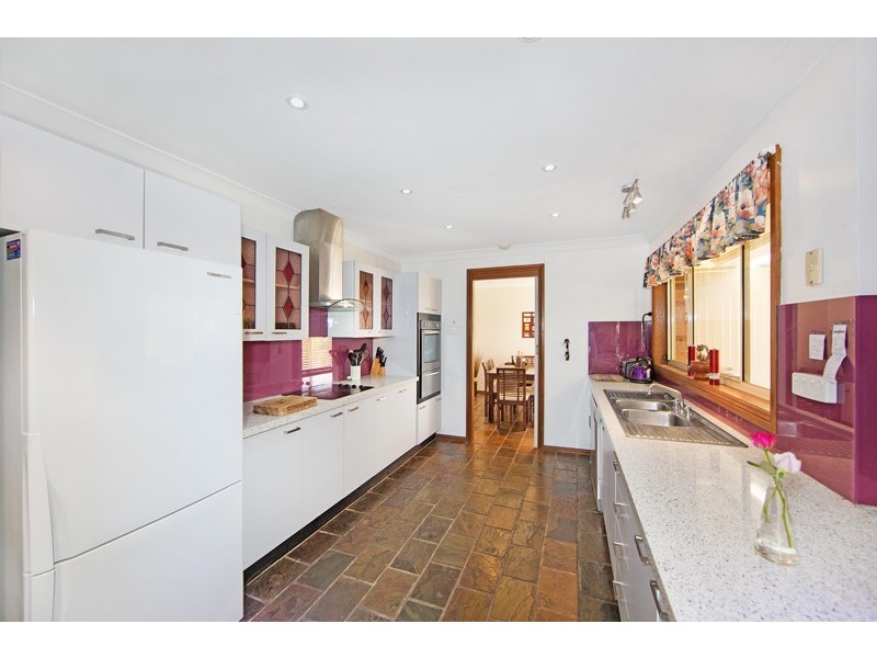 14 Sirius Avenue, Bateau Bay NSW 2261