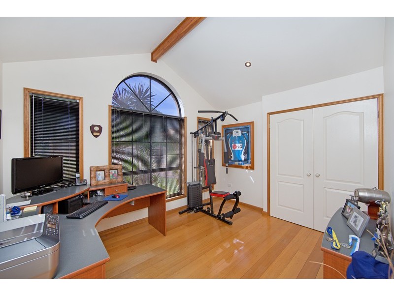 65 Sir Joseph Banks Drive, Bateau Bay NSW 2261