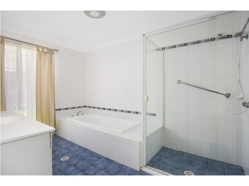 65 Sierra Avenue, Bateau Bay NSW 2261