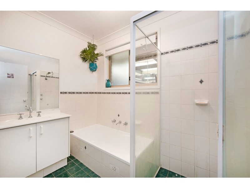 12 Jacana Close, Tumbi Umbi NSW 2261