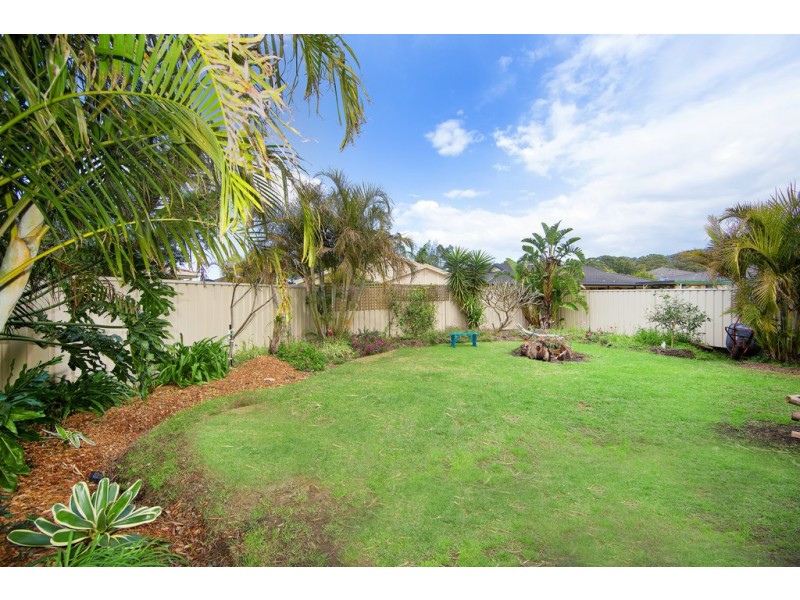 12 Jacana Close, Tumbi Umbi NSW 2261