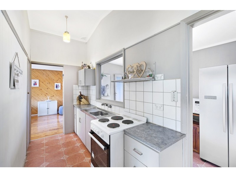 15 Papala Avenue, Bateau Bay NSW 2261