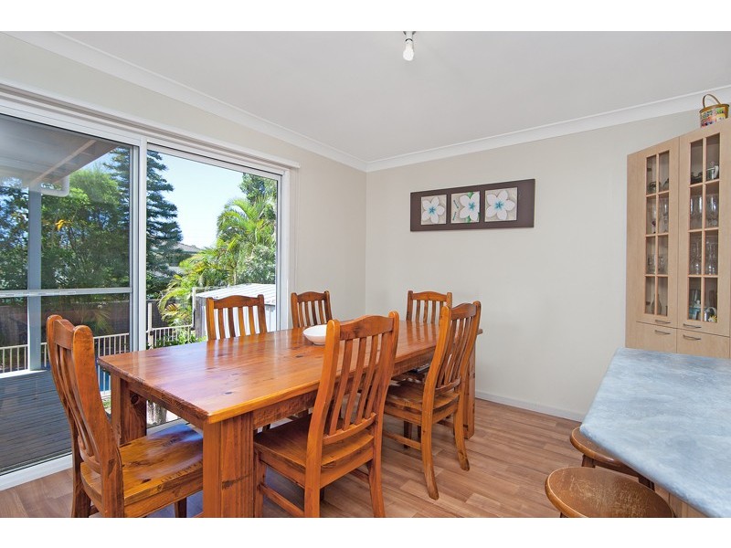 64 Dampier Boulevard, Killarney Vale NSW 2261