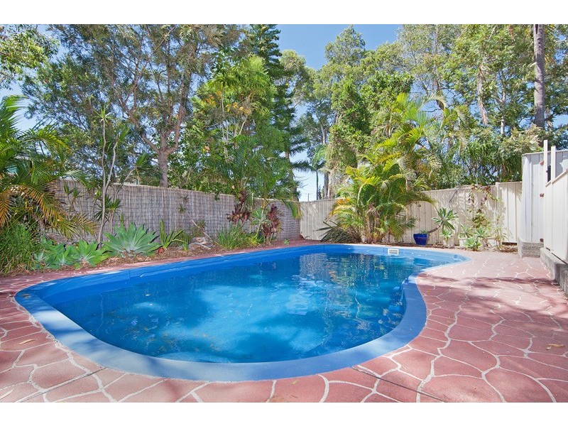64 Dampier Boulevard, Killarney Vale NSW 2261