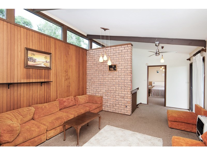 32 Curzon Avenue, Bateau Bay NSW 2261