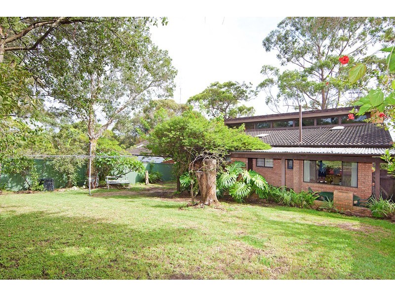 32 Curzon Avenue, Bateau Bay NSW 2261