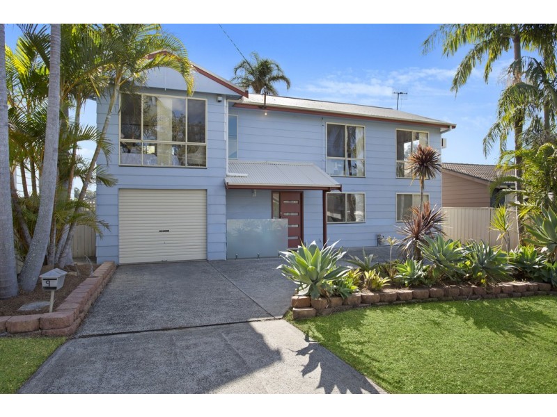 9 Kingsford Smith Drive, Berkeley Vale NSW 2261