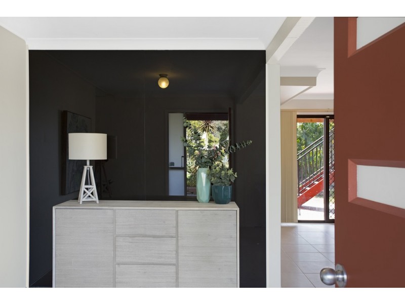 9 Kingsford Smith Drive, Berkeley Vale NSW 2261