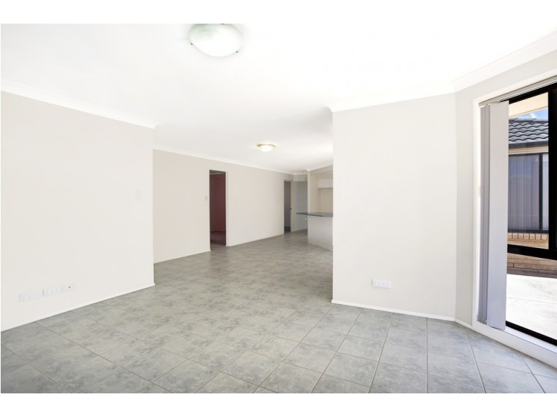 40 Scarborough Place, Bateau Bay NSW 2261