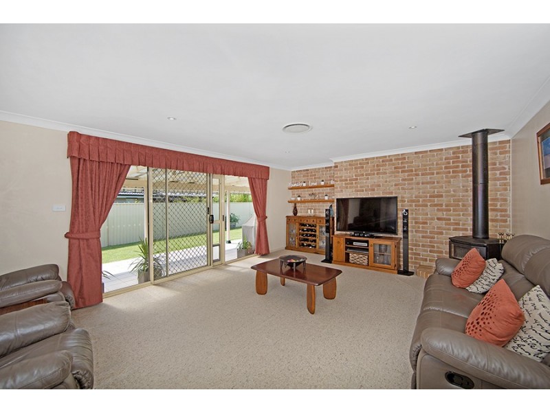 31 Aston Wilde Avenue, Chittaway Bay NSW 2261