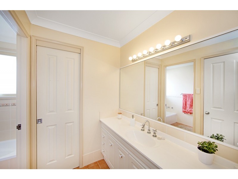 31 Aston Wilde Avenue, Chittaway Bay NSW 2261