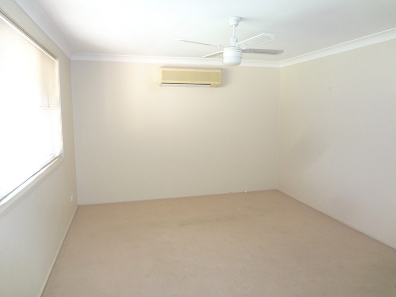 84 Kerry Crescent, Berkeley Vale NSW 2261