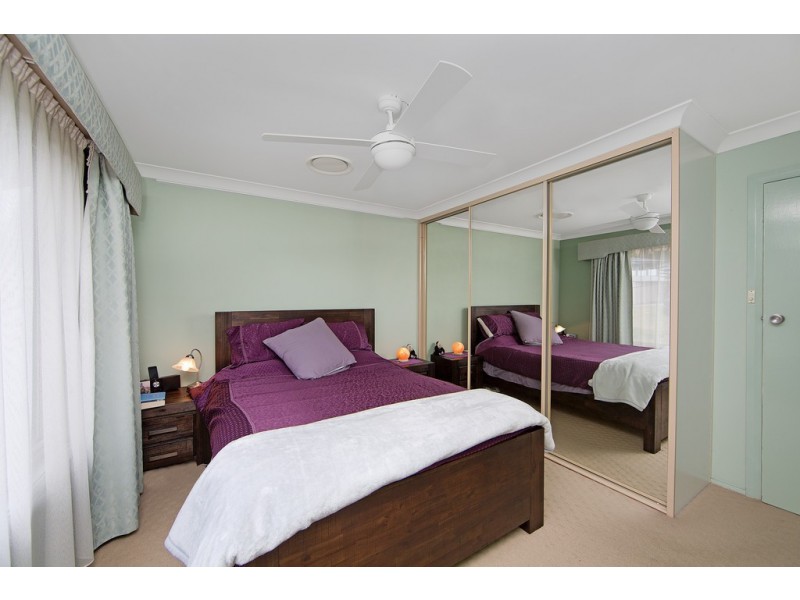 8 Poplars Avenue, Bateau Bay NSW 2261