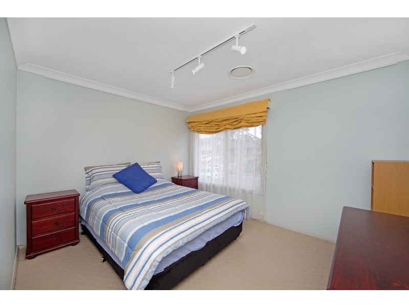 8 Poplars Avenue, Bateau Bay NSW 2261
