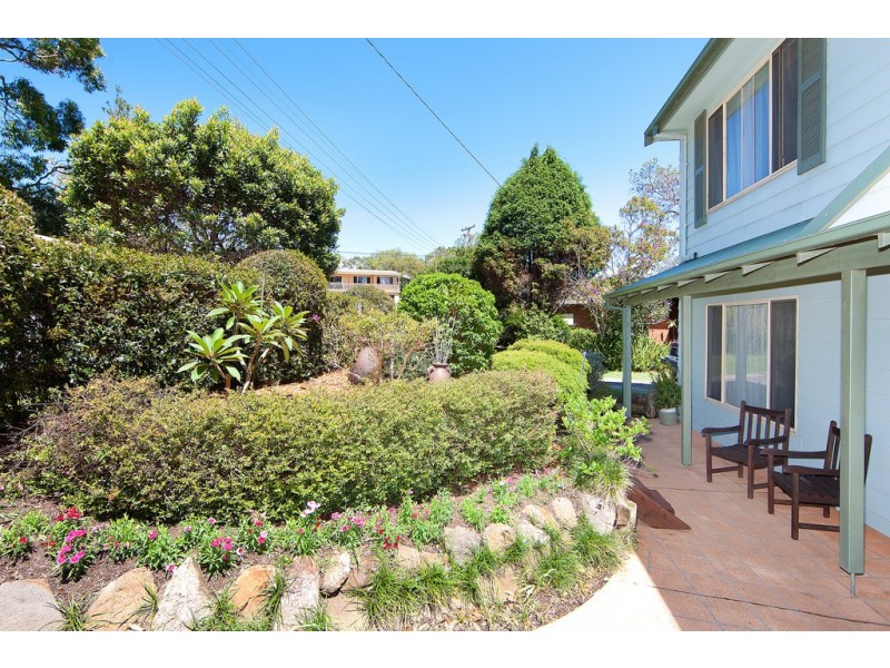 8 Poplars Avenue, Bateau Bay NSW 2261