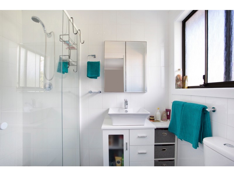 177 Bateau Bay Road, Bateau Bay NSW 2261