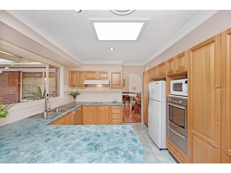 15 Sanctuary Place, Bateau Bay NSW 2261