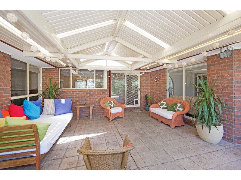 15 Sanctuary Place, Bateau Bay NSW 2261