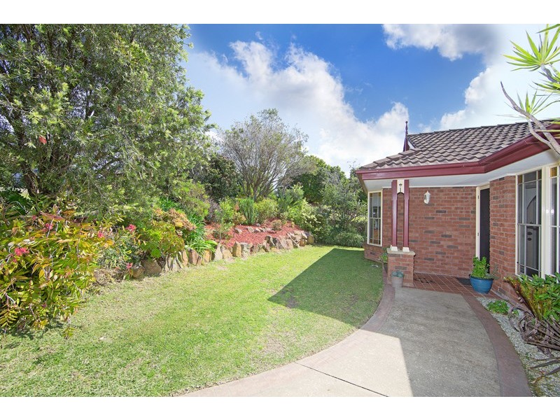 15 Sanctuary Place, Bateau Bay NSW 2261