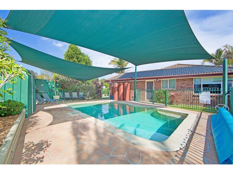 15 Sanctuary Place, Bateau Bay NSW 2261