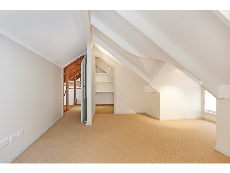 40 White Street, East Gosford NSW 2250