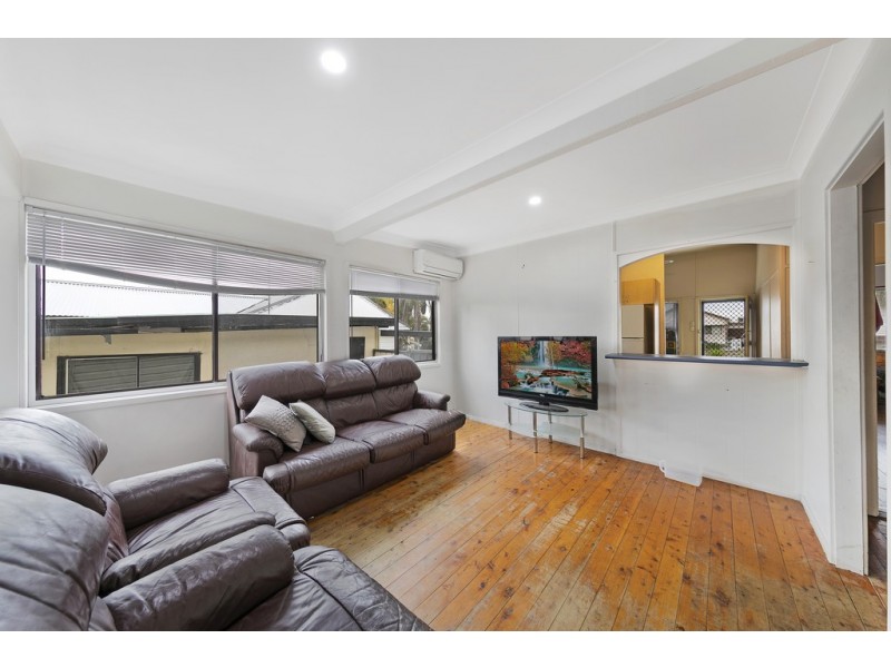 43 Shortland Avenue, Killarney Vale NSW 2261