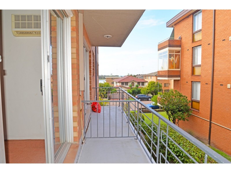 9/19 Ocean Parade, The Entrance NSW 2261