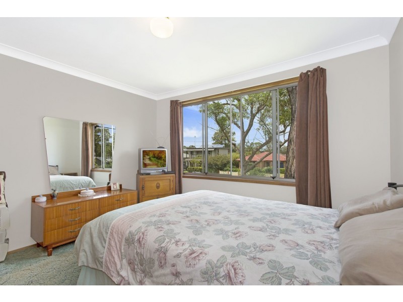 21 Jean Avenue, Berkeley Vale NSW 2261