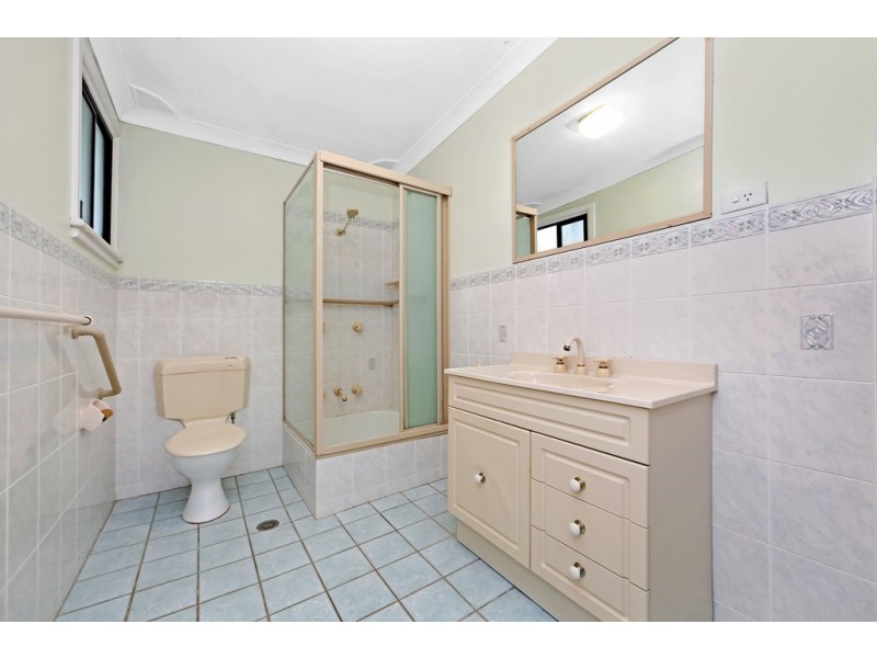 71 Lakin Street, Bateau Bay NSW 2261