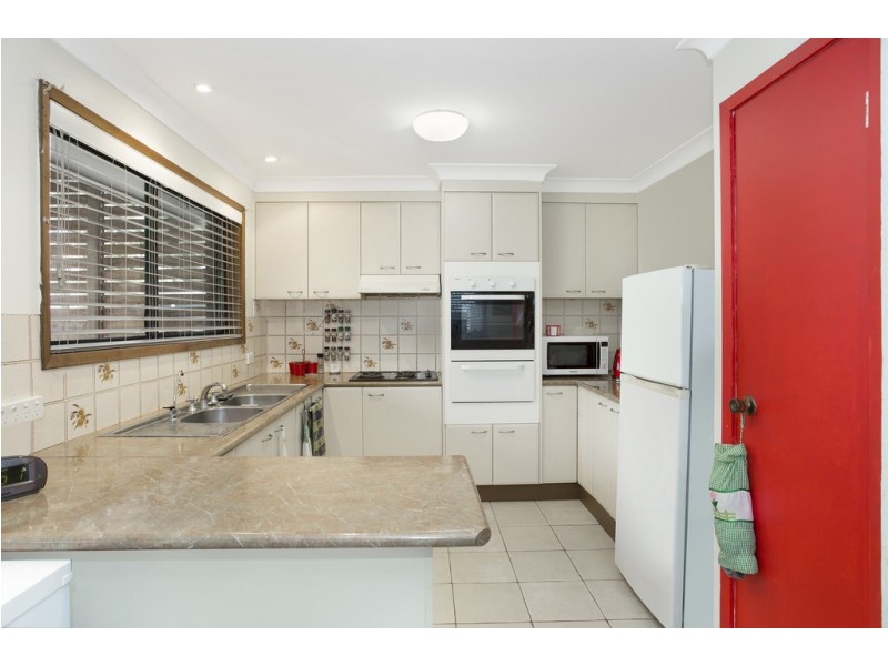 4 Kingfisher Place, Tumbi Umbi NSW 2261