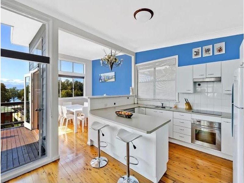 63 Kilkenny Parade, Berkeley Vale NSW 2261