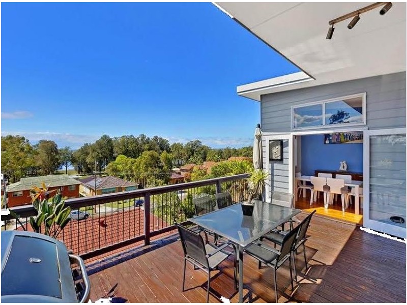 63 Kilkenny Parade, Berkeley Vale NSW 2261