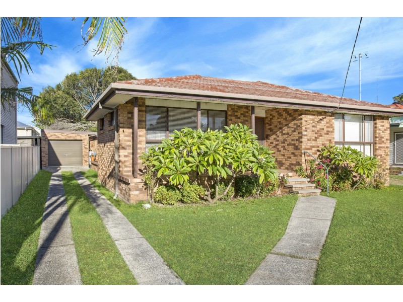 24 Lakeside Parade, The Entrance NSW 2261