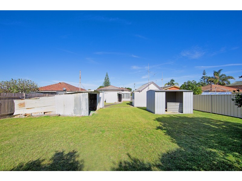 10 Yethonga Avenue, Blue Bay NSW 2261