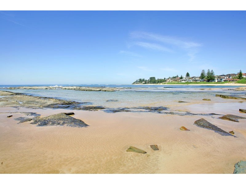 10 Yethonga Avenue, Blue Bay NSW 2261