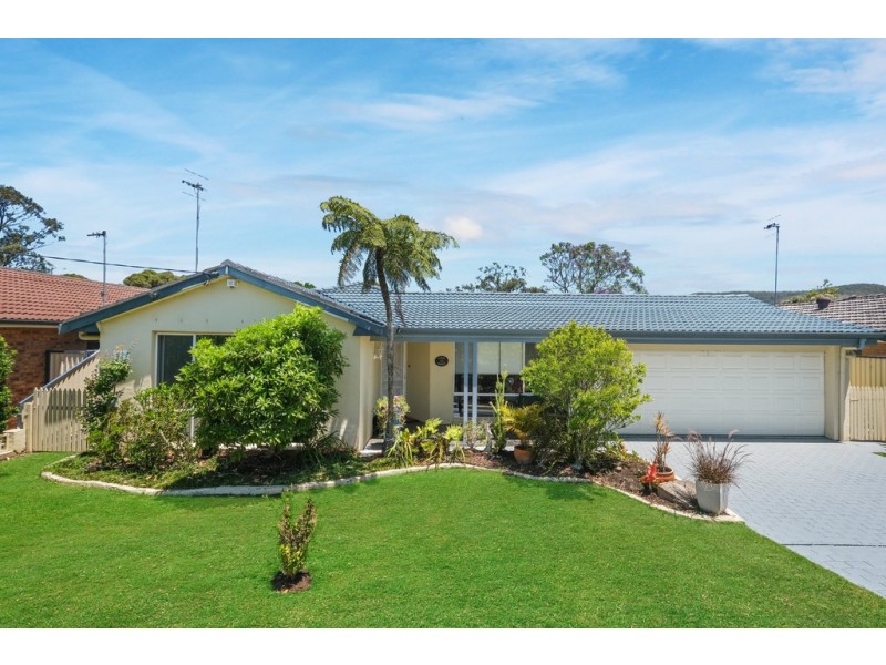 5 The Avenue, Tumbi Umbi NSW 2261