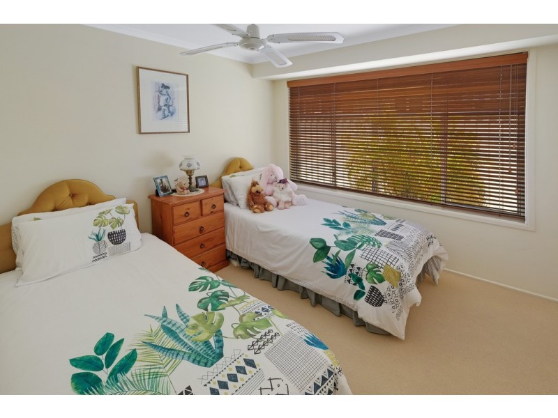 5 The Avenue, Tumbi Umbi NSW 2261