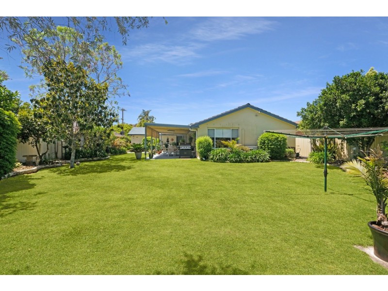 5 The Avenue, Tumbi Umbi NSW 2261