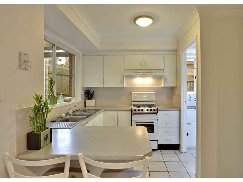 6 Walch Avenue, Bateau Bay NSW 2261